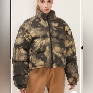NWT Hazel Reversible Printed Puffer Jacket size 
S/M 100% Cotton